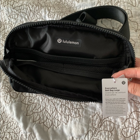 Large Everywhere Belt Bag *2L / black ❤️ NWT / lululemon / 2022 version❤️ - Picture 7 of 9